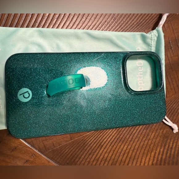 Loopy Emerald Sparkle Phone Case iPhone 16 pro max - Picture 1 of 1